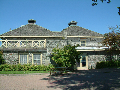 Ancinne brasserie Dawes & Co., façade sud